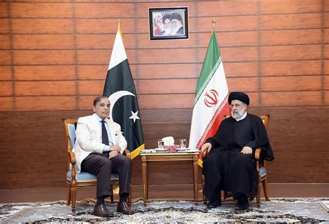 iran president visit pakistan
